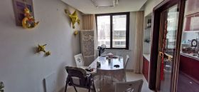 星嘉花园 3室2厅2卫 137.00m&sup2;