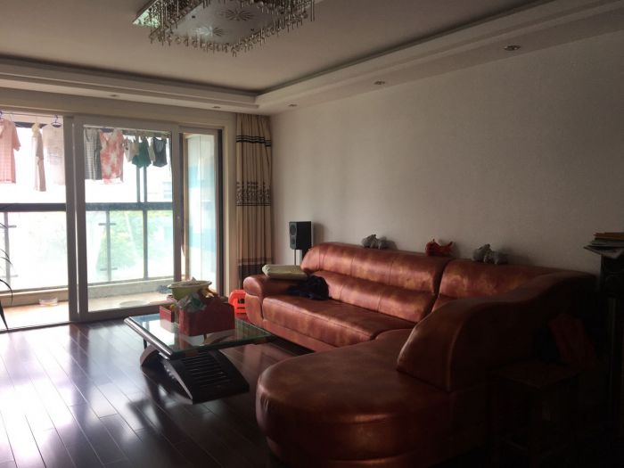 江海名苑南区 3室2厅2卫 145m&sup2;