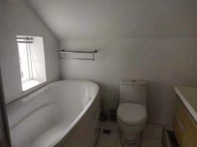 天山花苑 4室2厅1卫 105m&sup2;