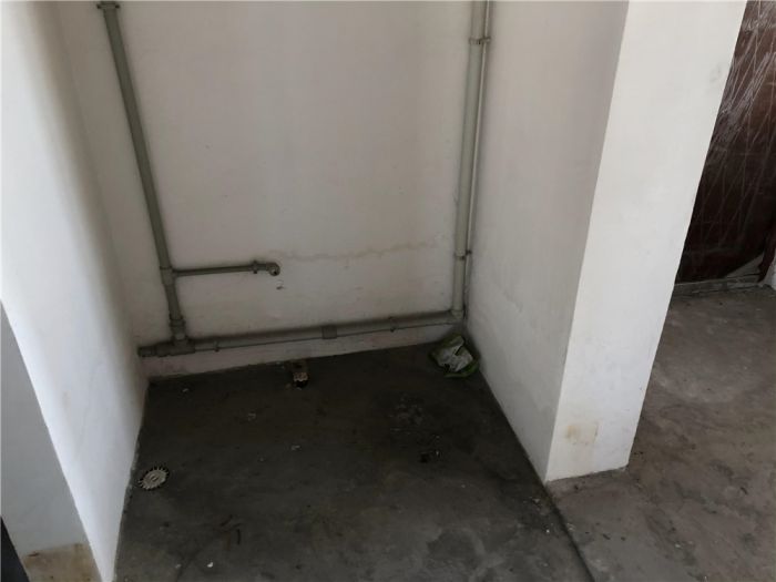 军山花园 4室2厅2卫 200.00m&sup2;