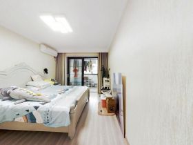 天山花苑 3室2厅1卫 141m&sup2;