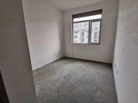 军山花园 4室2厅3卫 233m&sup2;