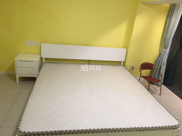 万科爱情公寓 2室1厅1卫 70m&sup2;