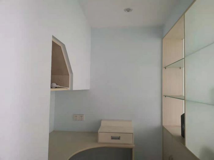 越江新村 3室1厅1卫 138m&sup2;