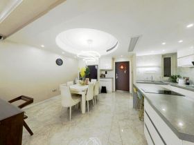 汇富花苑 3室2厅1卫 144m²