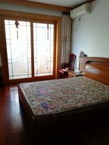莲花苑 5室2厅1卫 94.41m&sup2;