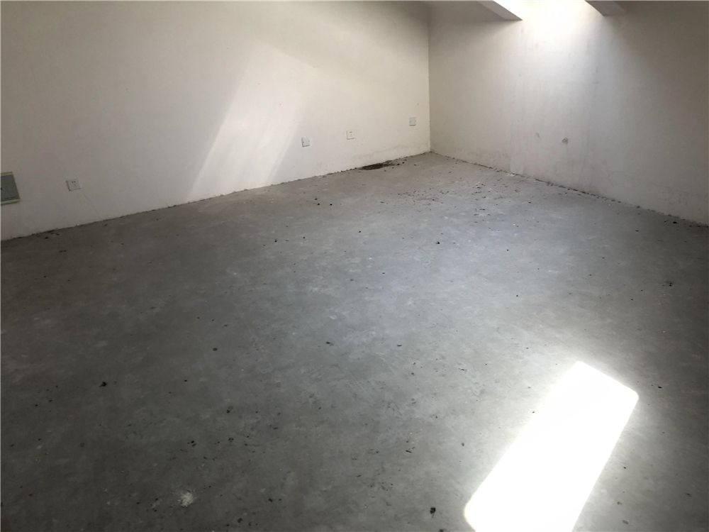 军山花园 4室2厅2卫 200.00m&sup2;