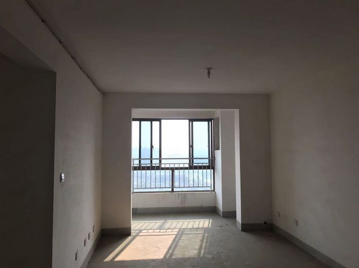 山景水岸 4室2厅2卫 177m&sup2;