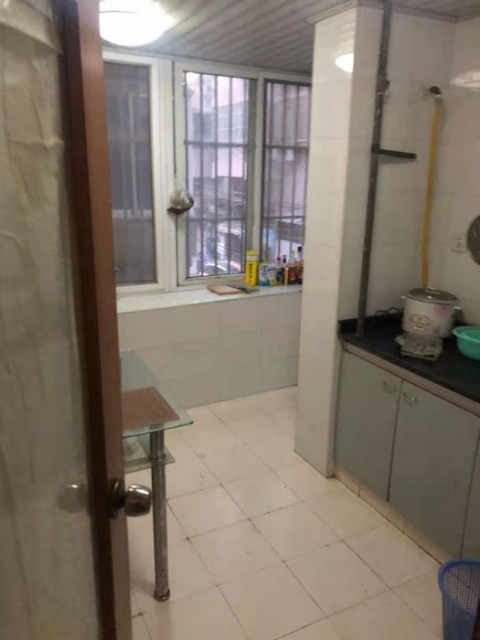 任港路2号 1室1厅1卫 50m&sup2;