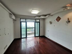 凤凰莱茵苑 3室2厅2卫 149.5m&sup2;