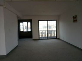 南通壹城水清木华 4室2厅2卫 240m&sup2;