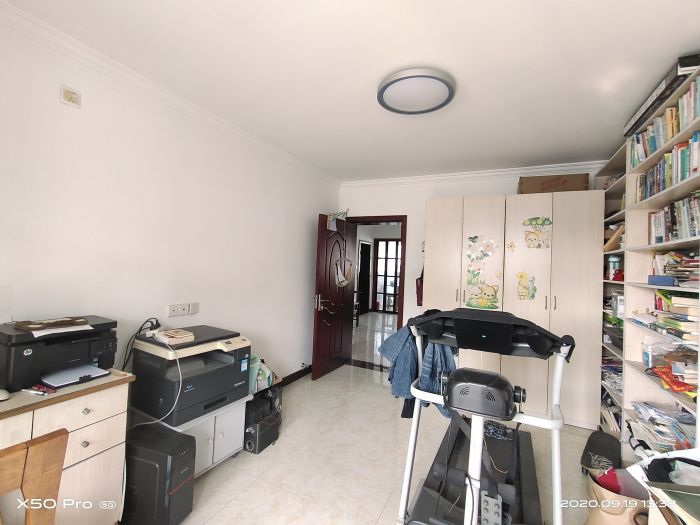 东城花园 4室2厅2卫 228m&sup2;