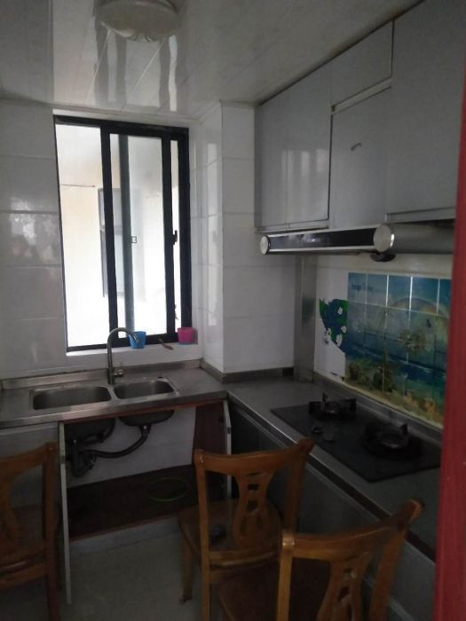中港翡翠城 3室2厅1卫 89m&sup2;