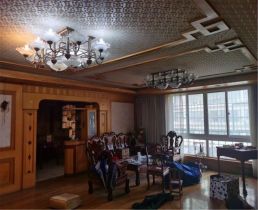 南园路18号大院 4室2厅2卫 154m&sup2;