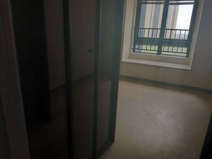 万科翡翠公园 3室2厅2卫 105m&sup2;