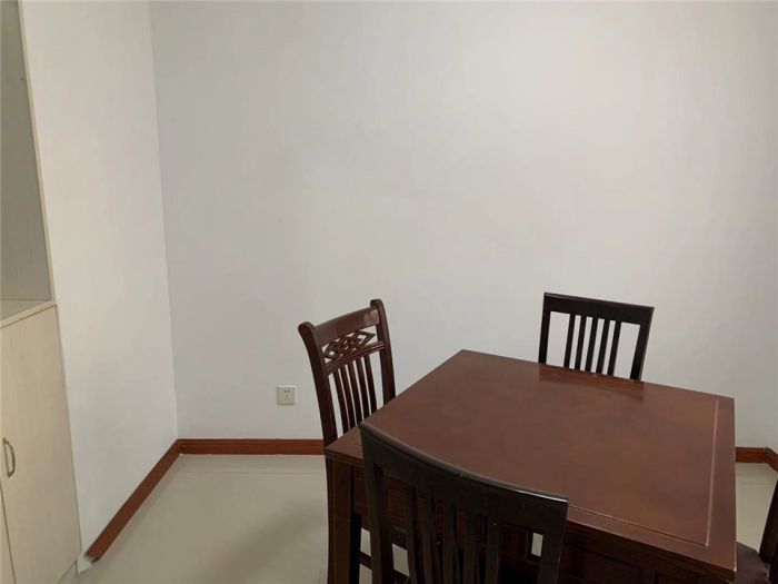 紫东花苑 3室1厅1卫 75m&sup2;