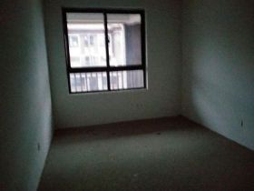 盛和九里香堤 3室2厅2卫 124m&sup2;