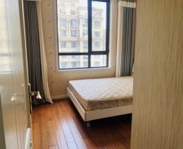 德诚翠湖湾 3室2厅2卫 135m&sup2;