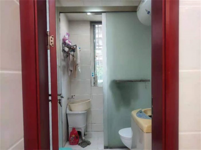 紫东花苑 3室2厅1卫 138m&sup2;