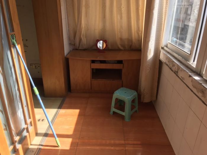 外滩小区 3室1厅1卫 82.00m&sup2;
