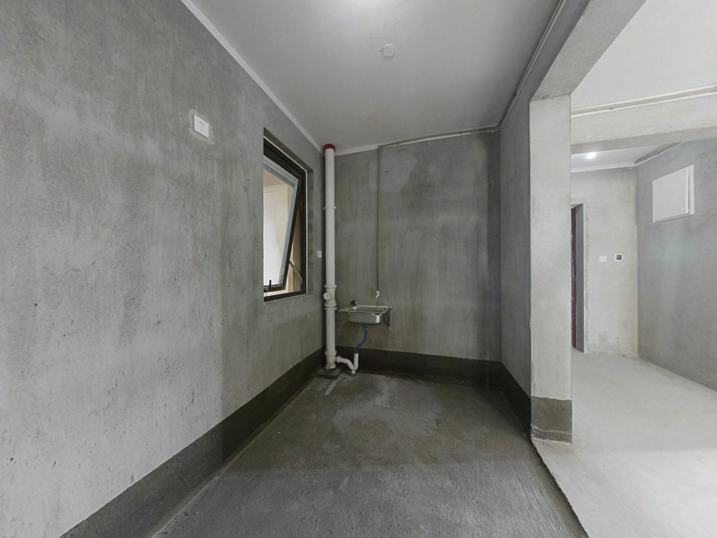 保利香槟国际 4室2厅2卫 136.8m&sup2;