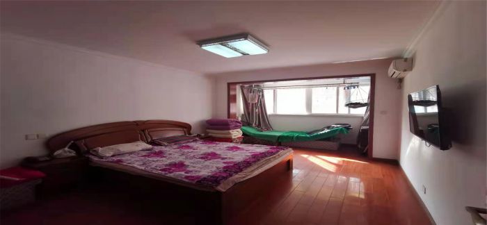 紫东花苑 3室1厅1卫 139m&sup2;