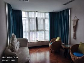 圆融广场公馆 4室2厅3卫 230m&sup2;