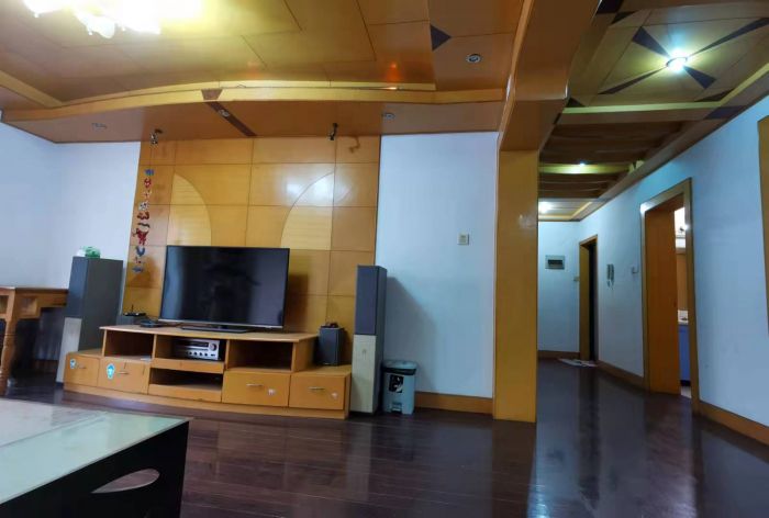 天虹公寓 3室2厅1卫 145.00m&sup2;