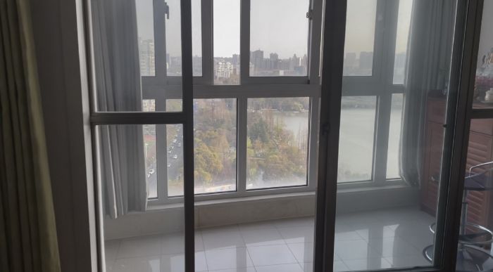 王府大厦 3室2厅2卫 183m&sup2;