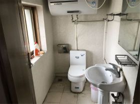 天都花苑 4室2厅1卫 144m&sup2;