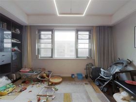 中海碧林湾 4室2厅2卫 140m&sup2;