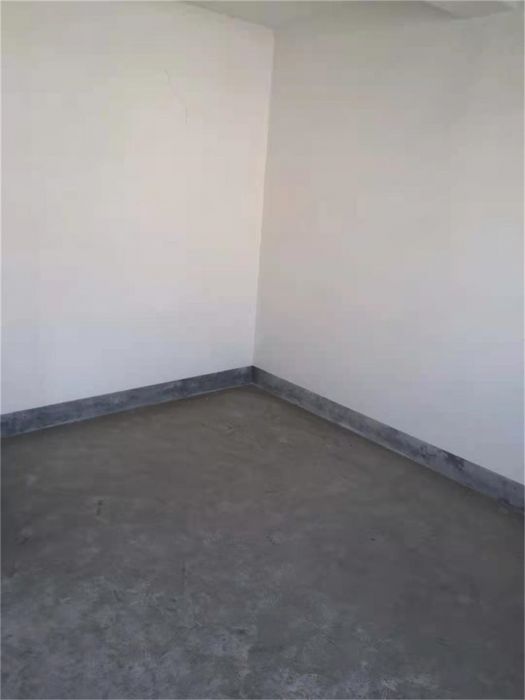 星湖花园 3室2厅2卫 205.3m&sup2;