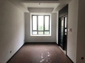 军山花园 3室2厅2卫 137.1m&sup2;