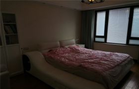 德诚翠湖湾 3室2厅2卫 134m&sup2;