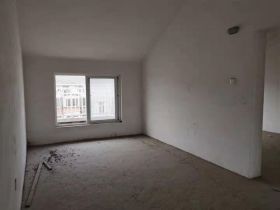 星通花园 5室2厅1卫 191m&sup2;