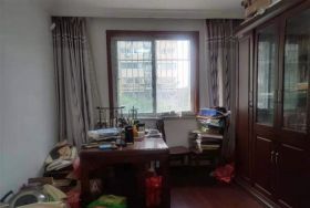 紫东花苑 3室2厅1卫 138.00m&sup2;