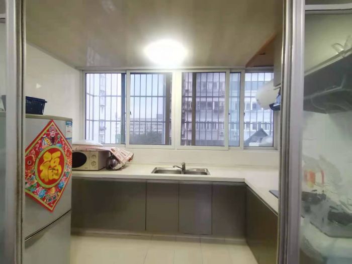 金辉花园 2室1厅1卫 85m²