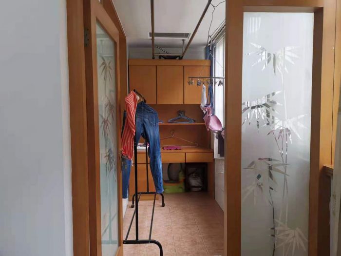 新龙花苑 3室2厅1卫 131.02m&sup2;