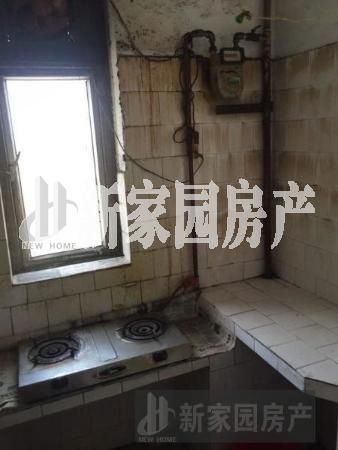 任港路新村 2室1厅1卫 65m&sup2;