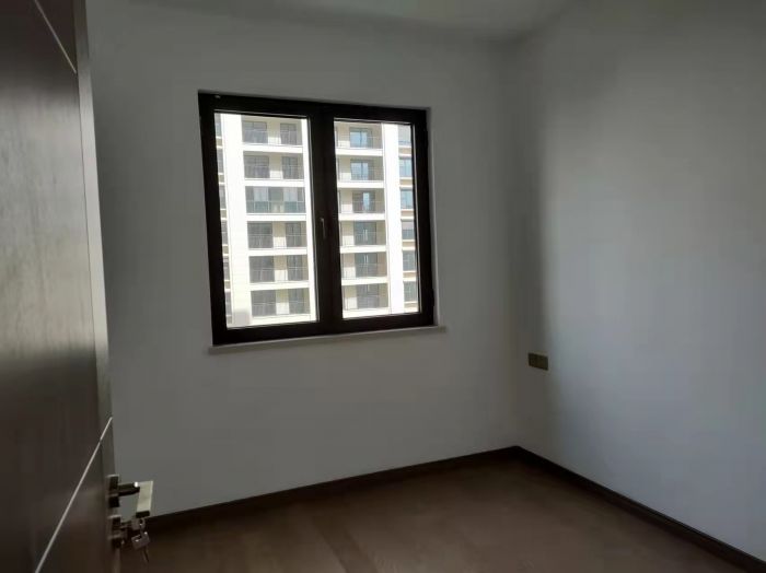 中海上东区 4室2厅2卫 143m&sup2;