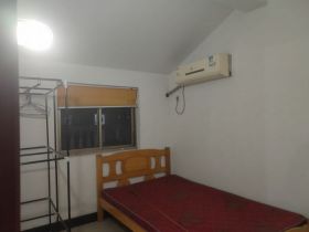 新胜花苑 5室2厅1卫 125m&sup2;