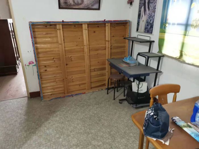 易家桥新村 3室1厅1卫 67m&sup2;