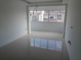 濠西园 6室3厅3卫 150m&sup2;