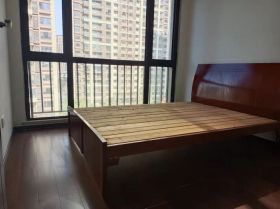 云樾东方 3室2厅2卫 135m&sup2;