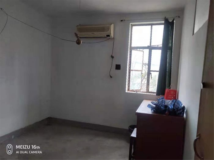 易家桥新村 3室1厅1卫 68m&sup2;