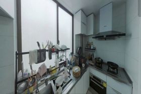 山景水岸 3室2厅2卫 144m&sup2;