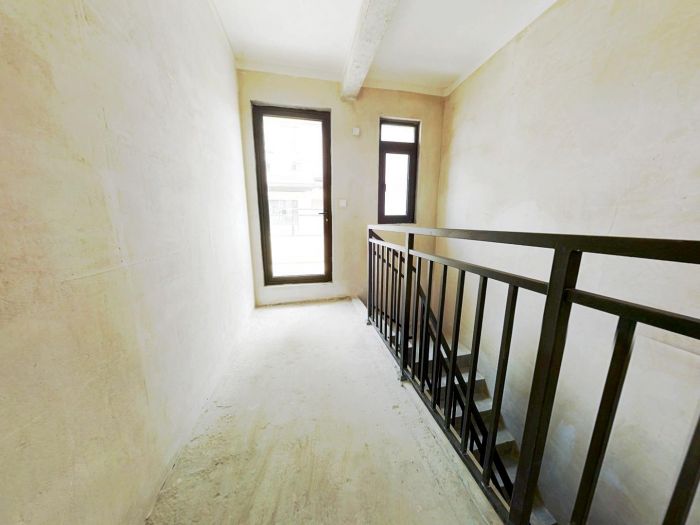 万科有湖（翡翠心湖） 5室2厅2卫 178m&sup2;
