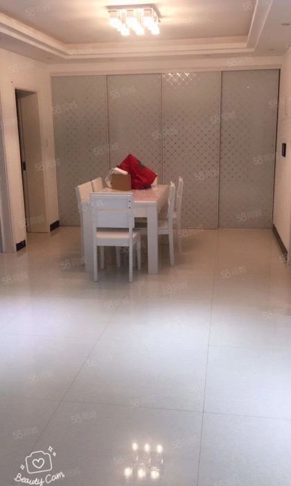 春天花园 5室2厅2卫 194m&sup2;