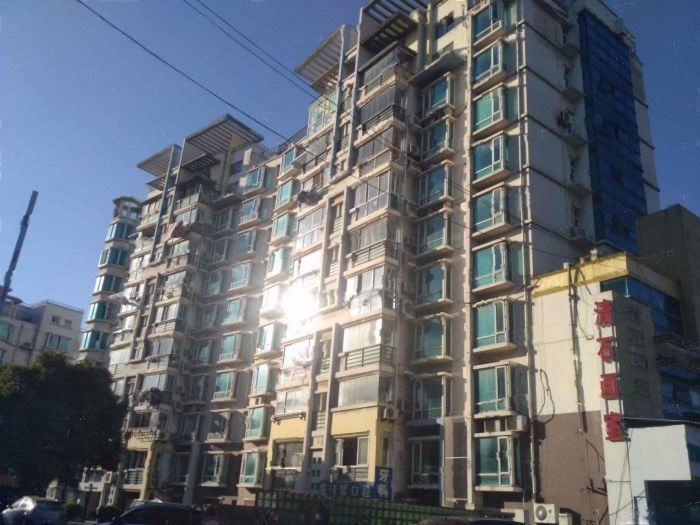 鑫乾花园 5室2厅2卫 212m&sup2;