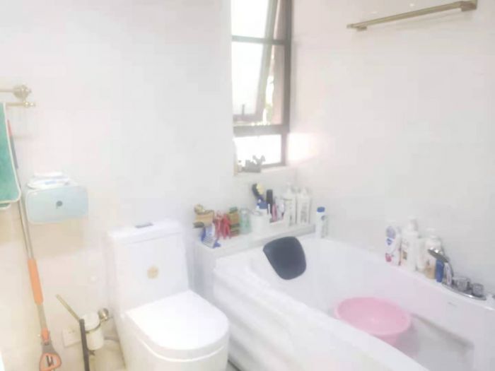 华强城 4室2厅2卫 169m&sup2;